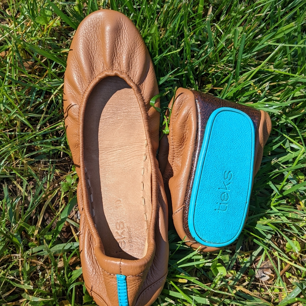Tieks size 10 Brown Flats